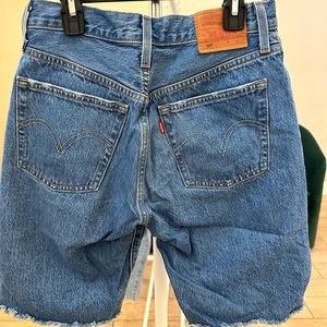 501® MID THIGH WOMEN'S SHORTS